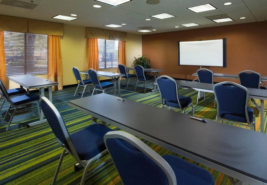 Fairfield Inn & Suites by Marriott Charleston Airport/Convention Center