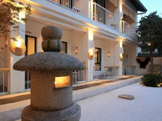 Xiangge Hotel