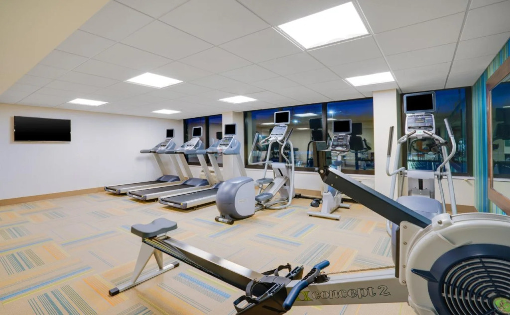 Holiday Inn Express & Suites Ft. Washington - Philadelphia by IHG