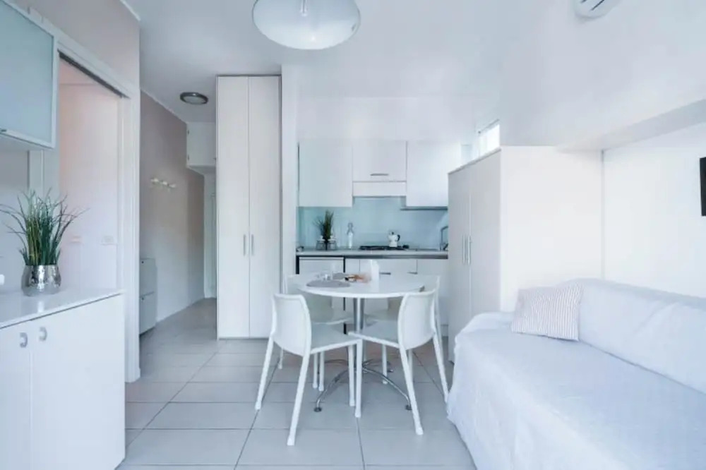 Modern Studio With Pool Access