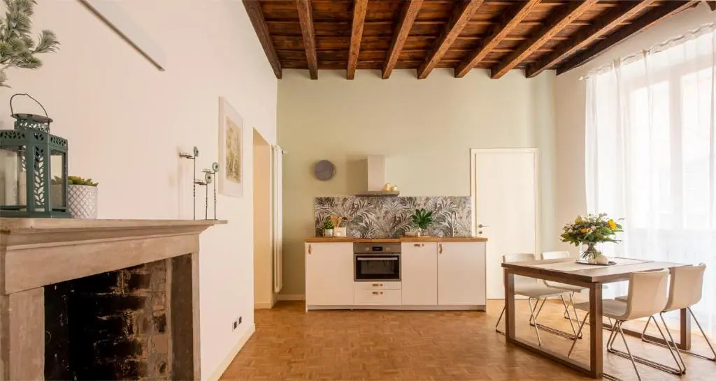 ALTIDO Beautiful 1 Bed Apt at the Como's Heart, by the Duomo