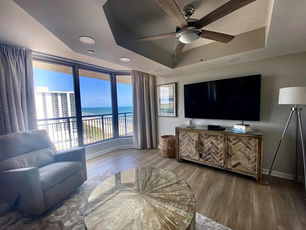Kingston Residences 2 Bedroom Ocean View Condos