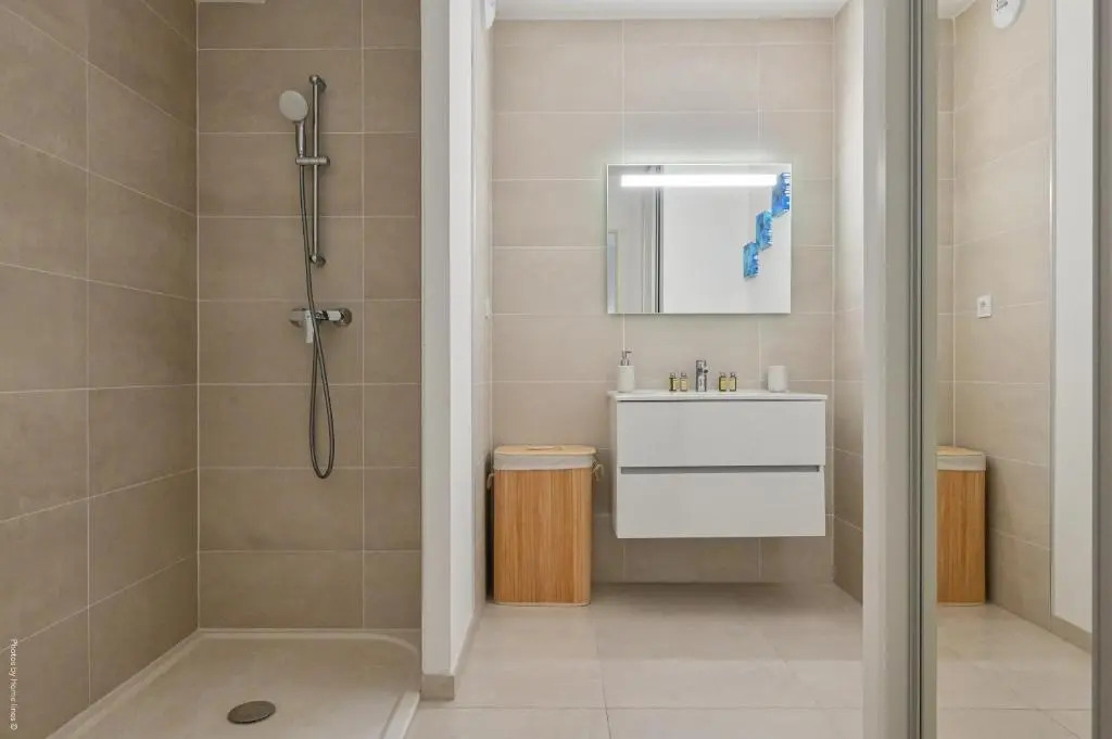 T2 Neuf B4 Rdj - Piscine–Accès Direct Plages Et Centre Village -