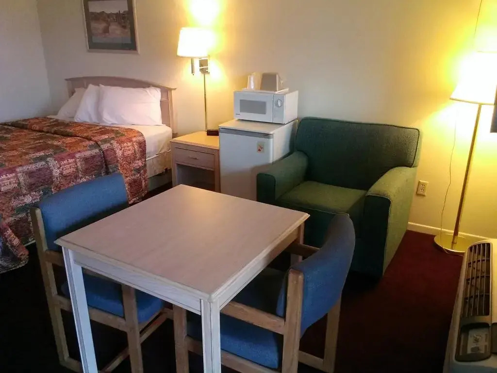 Satellite Inn