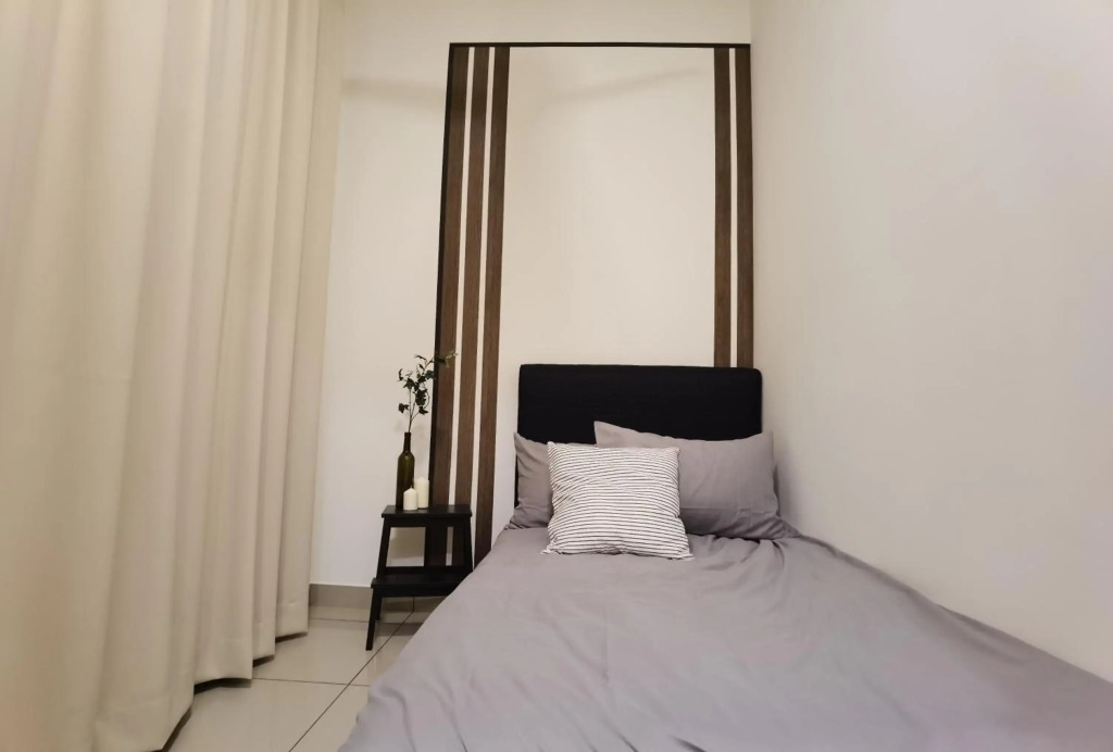 Luxurious Rustic Suite Conezion Botanical Garden IOI City Mall Putrajaya 5 plus 1 Paxs 3 Rooms 2 Baths