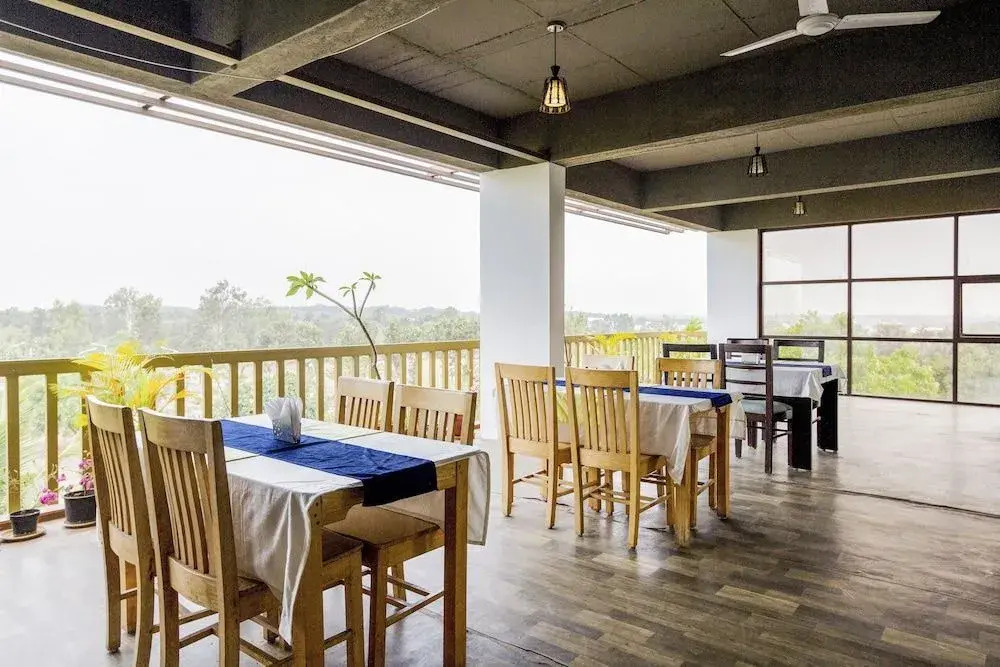 FabHotel IWE Studio Yelahanka