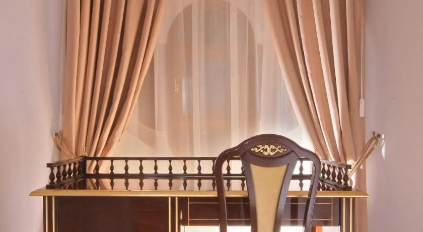 Astoria Grand Hotel