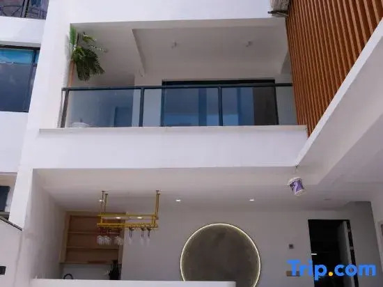 Sixth Courtyard  Scenic Vacation Homestay