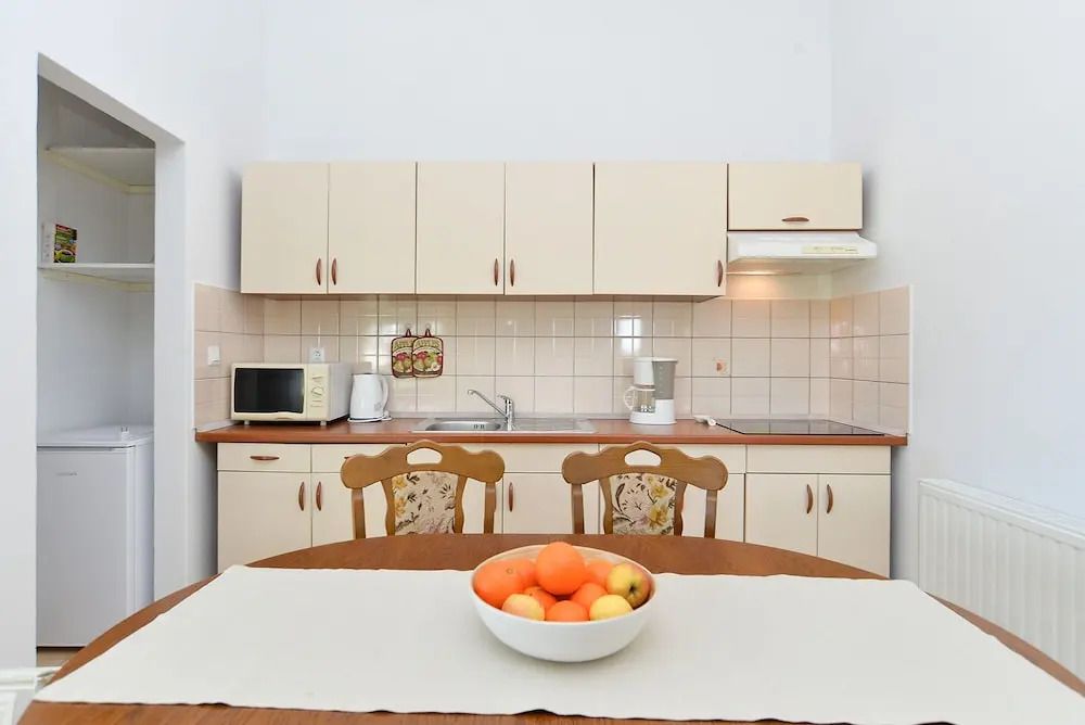 Apartment 719