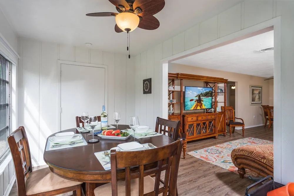 Vista Hermosa Casita Near the Beach