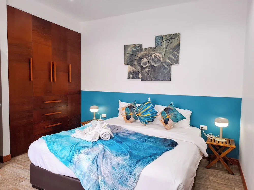 Private pool 3BDR villa beach at 200m