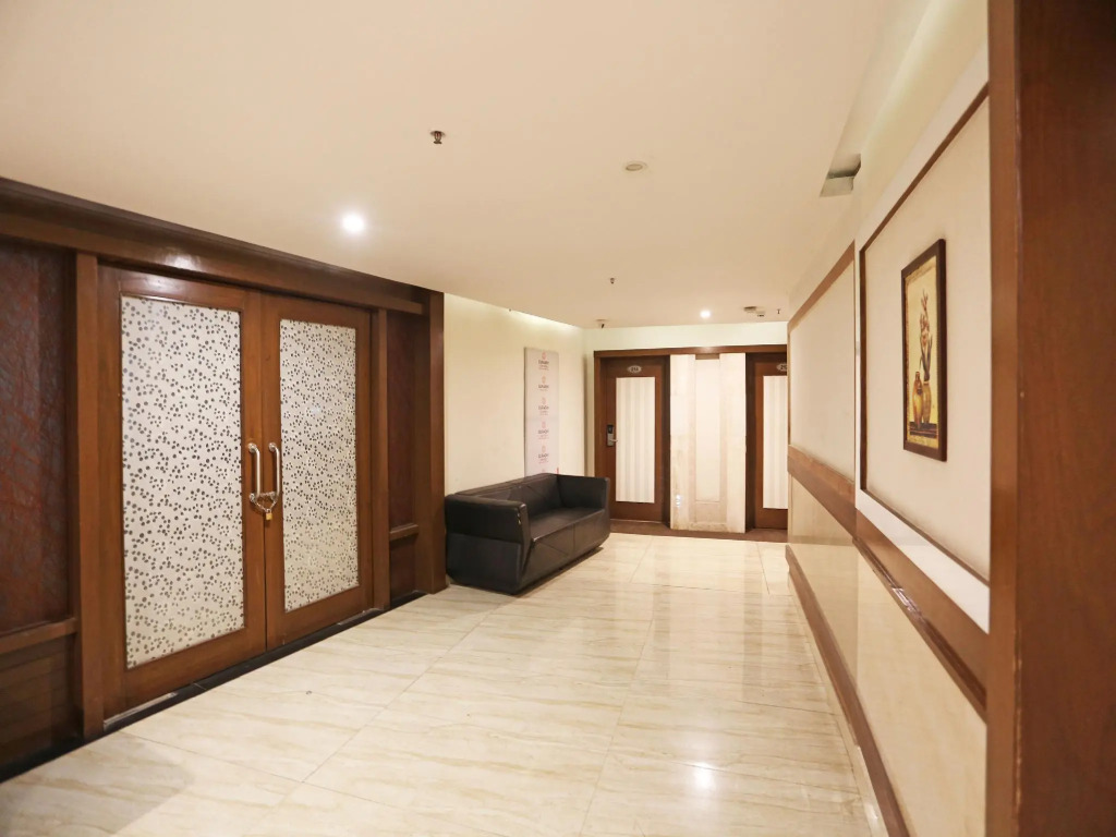 OYO 897 Hotel Surabhi Elite
