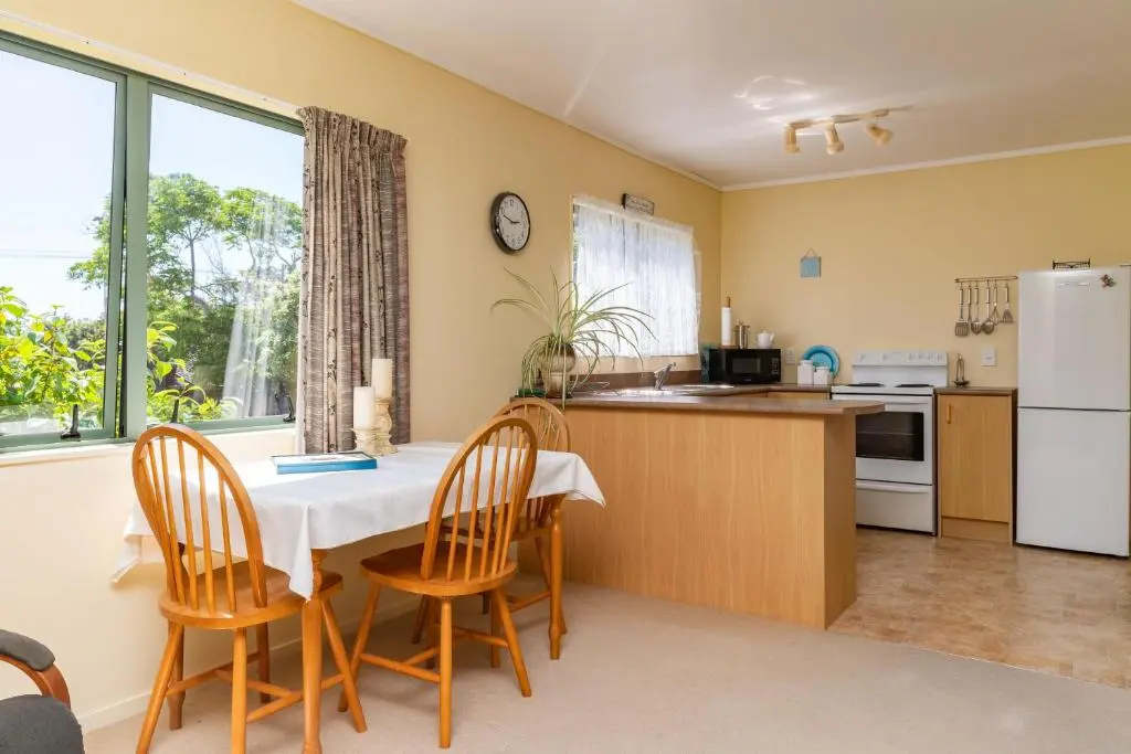 Hibiscus House - Mangawhai Heads Holiday Home