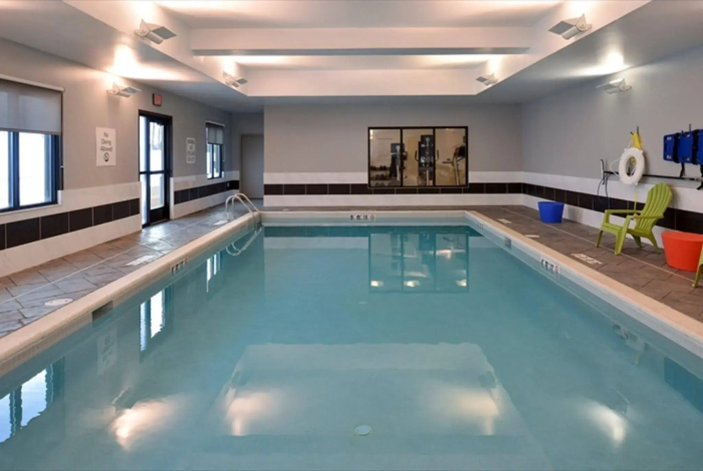 Holiday Inn Express & Suites Shippensburg by IHG
