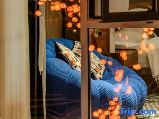 Wawan | Fireplace Garden · Bed and Breakfast in a Fireplace Garden