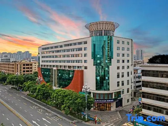 LAVANDE   Hotel （Kunming Vientiane city Tuodong Sports Center Subway Station  Store）