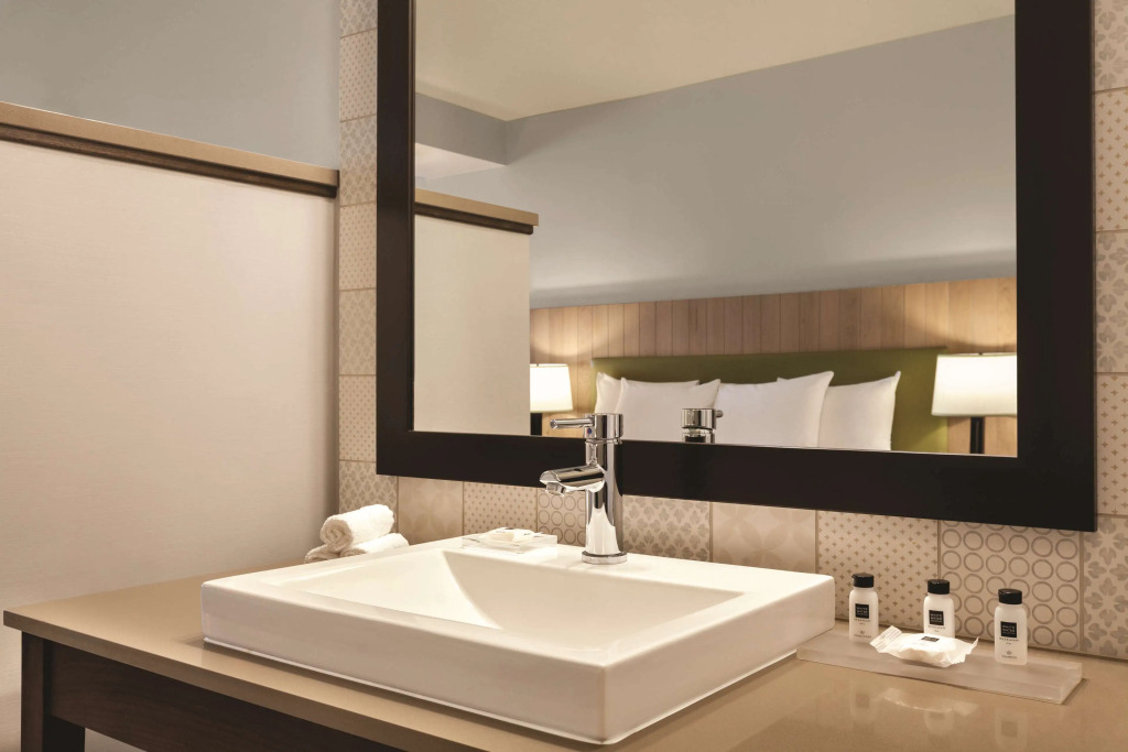 Country Inn & Suites by Radisson, Prineville, OR