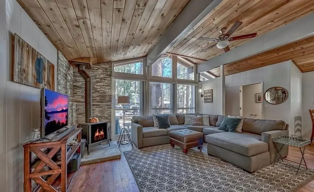 Updated Throughout, Hot Tub, Bbq, Pet Friendly
