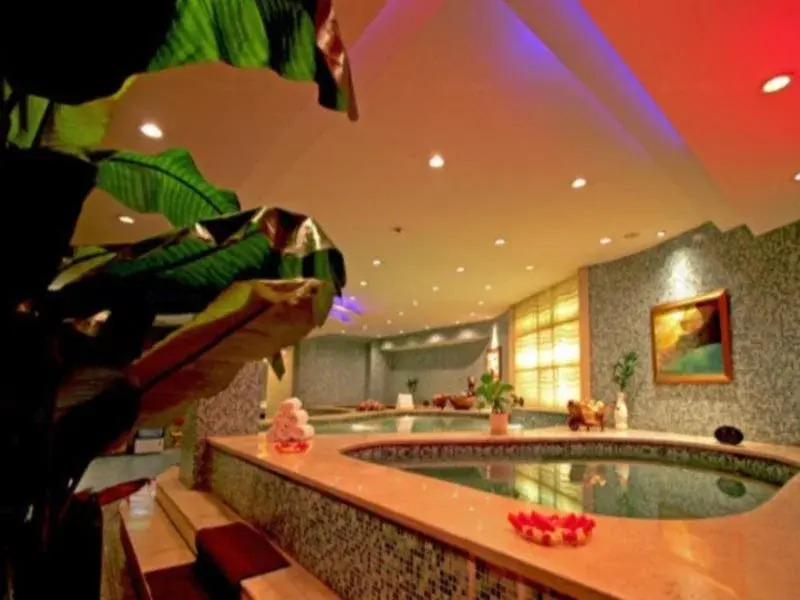 Jinling Danyang Hotel