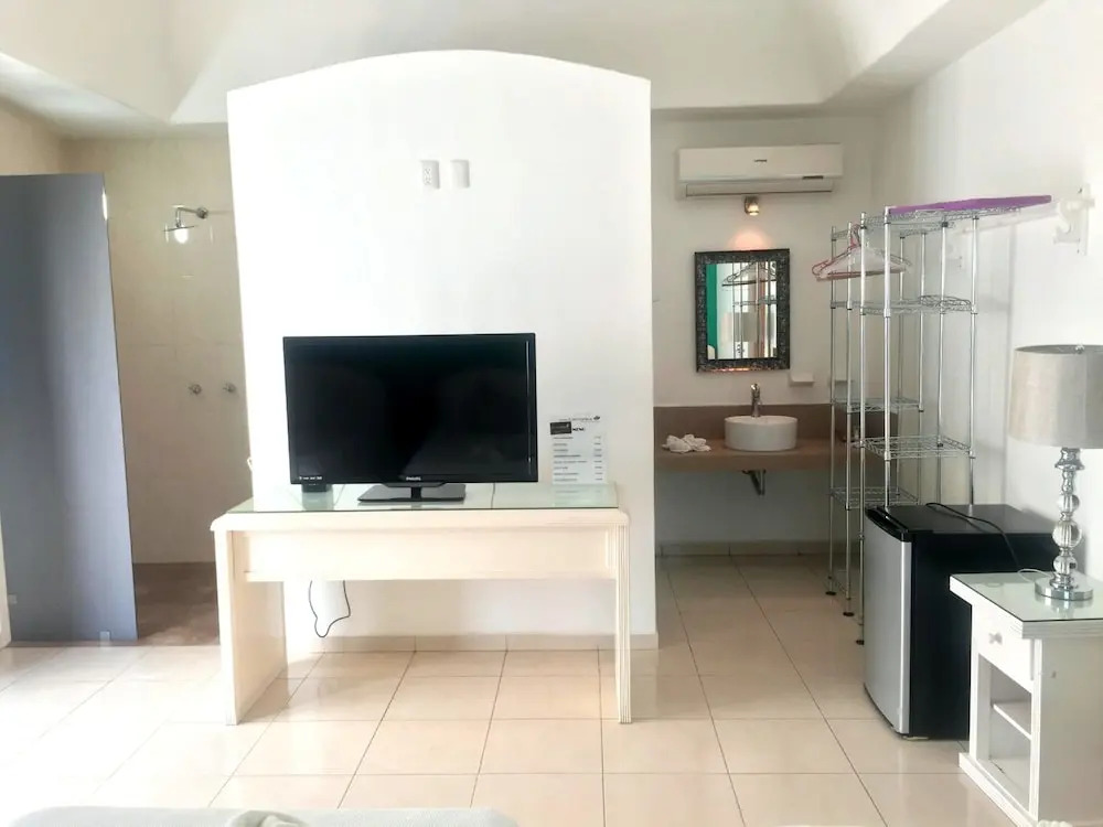 HOTEL OBREGON