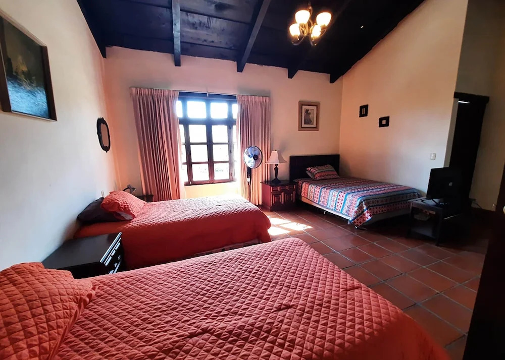 Casa de la Alameda
