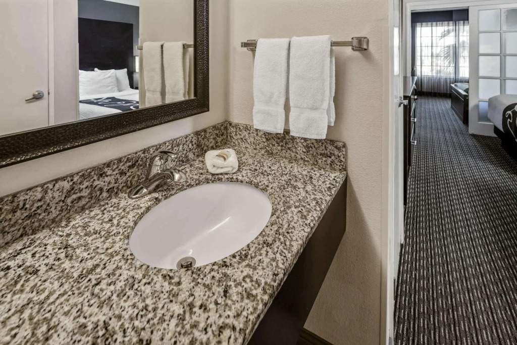 La Quinta by Wyndham Anaheim