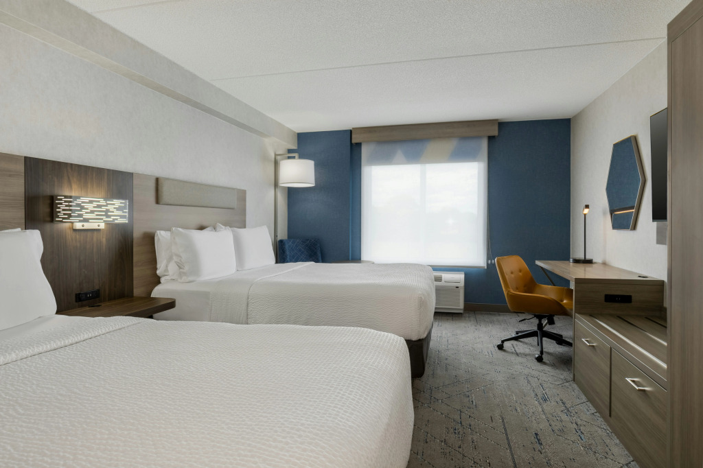 Holiday Inn Express & Suites Ottawa East-Orleans by IHG