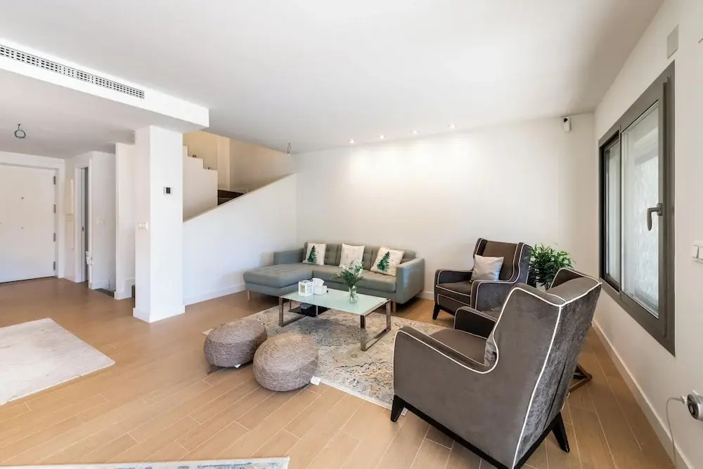 Inviting 3-bed House in Mijas