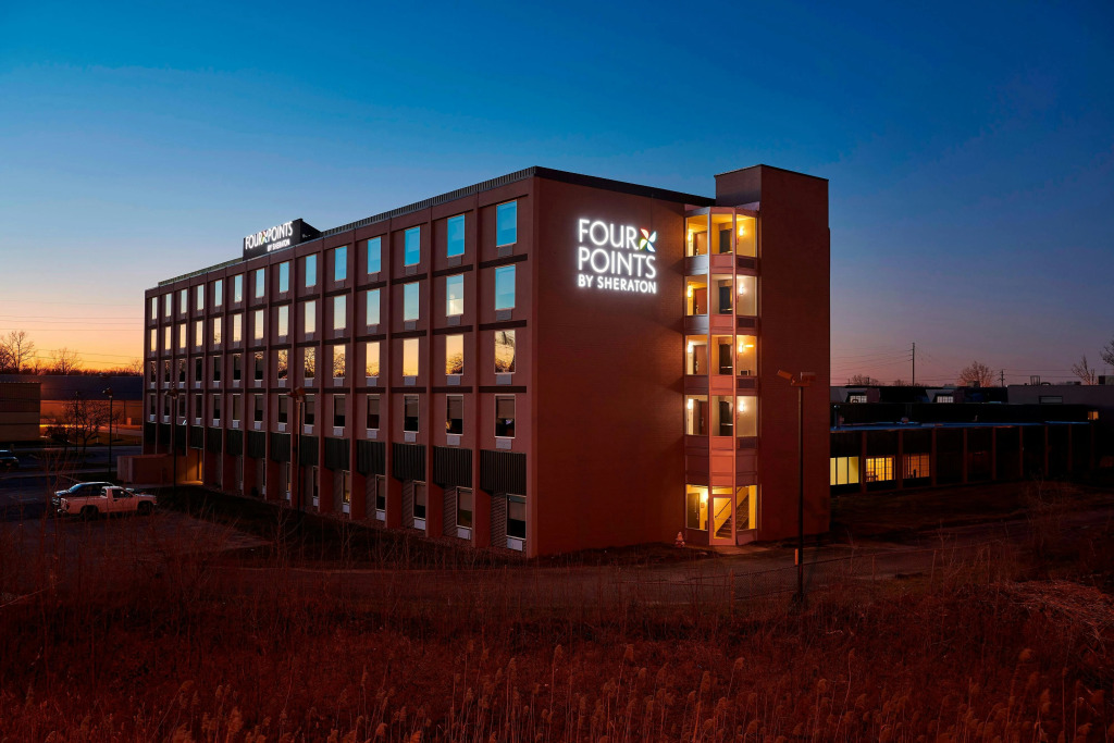 Four Points by Sheraton Cleveland-Eastlake