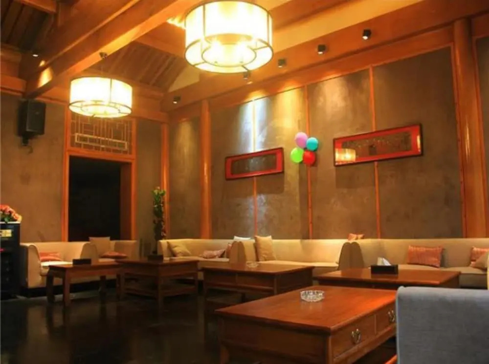 Four Seasons Inn Zhujiang Hot Spring