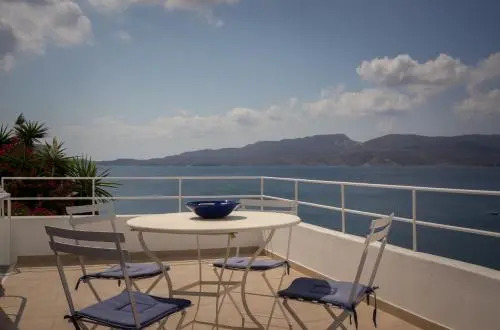 Villa Soleil - Delmar Collection