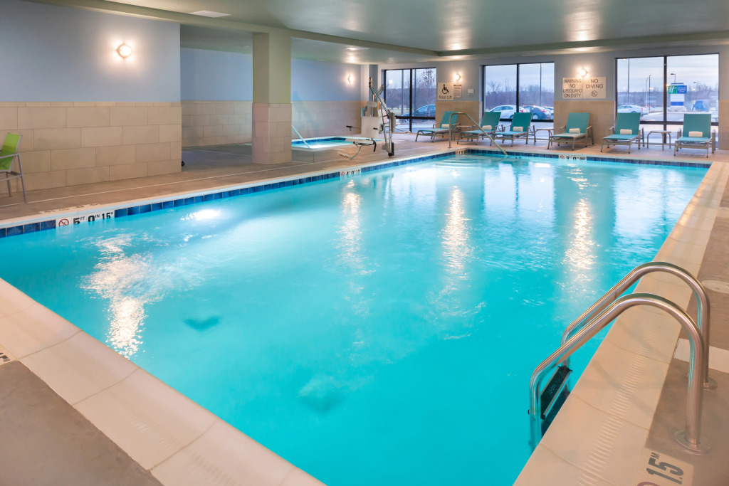 Holiday Inn Express & Suites - Romeoville - Joliet North by IHG
