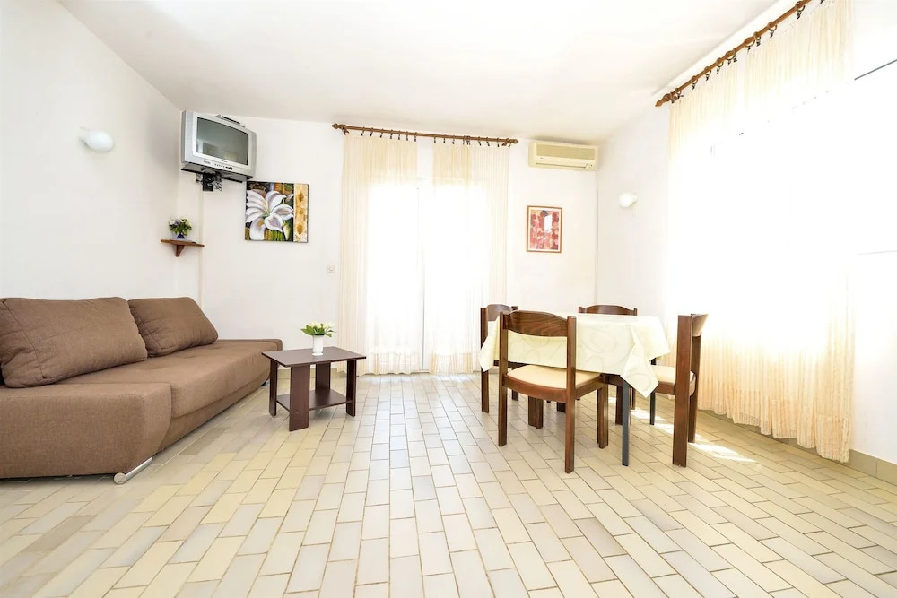 Apartments Villa Ana