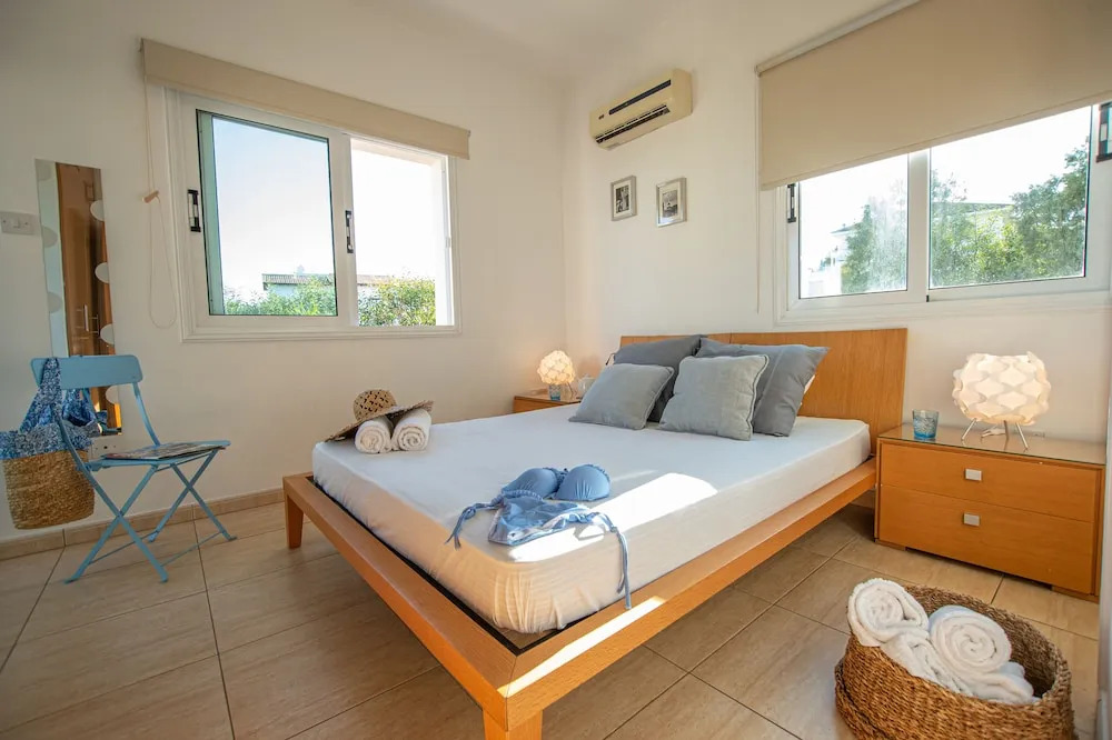 Konnos Beach Villas