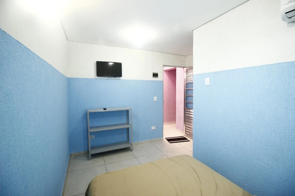 Hola Hostel