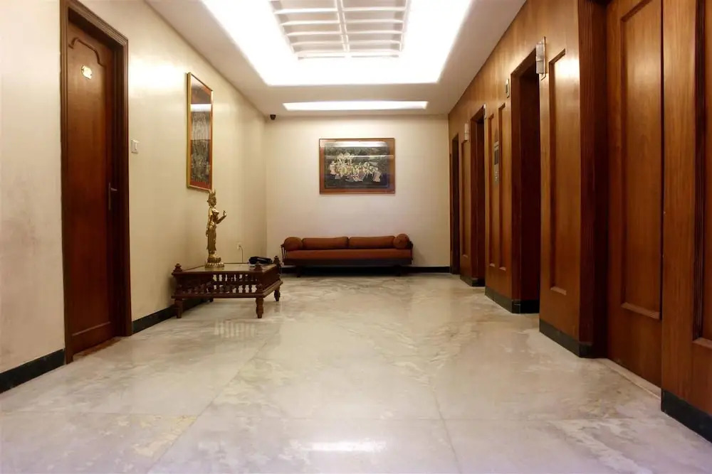 The Woods Manor MG Road