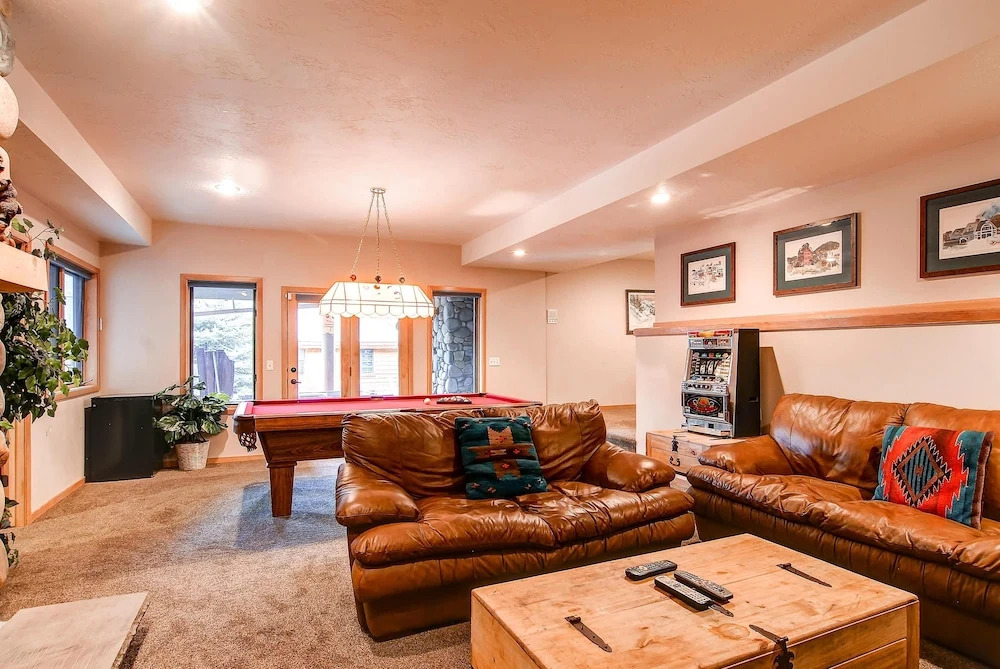 Thistle Home