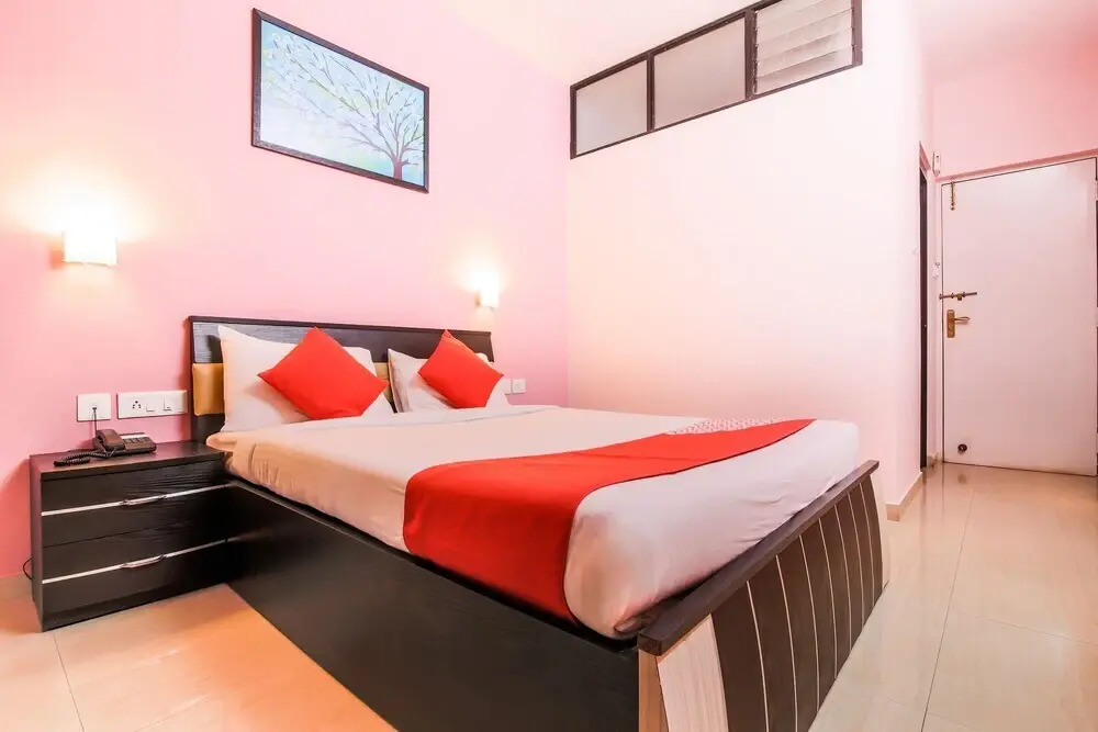 All Seasons Guest House I Rooms & Dorms