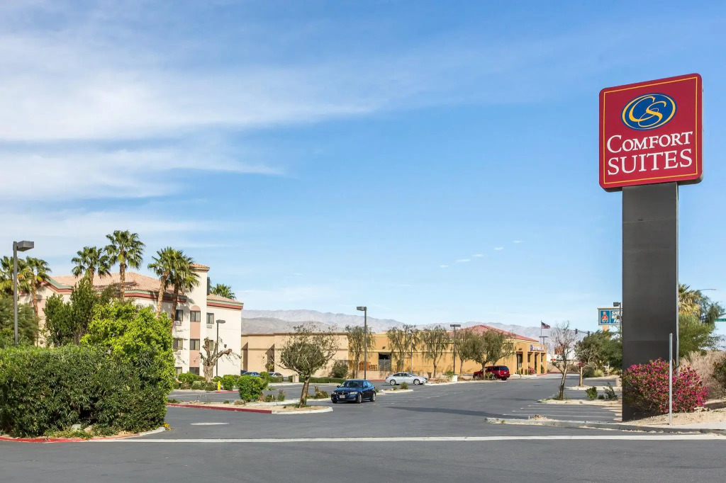Comfort Suites Palm Desert I-10