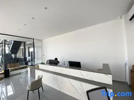Qingxishan Hotel (Gucheng District No.1 High School)