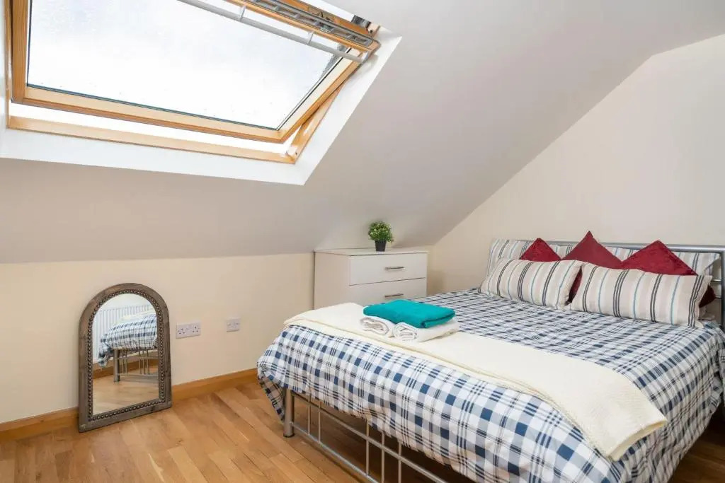 S6 Ensuite Loft Studio Space (Sandycroft Guest House)