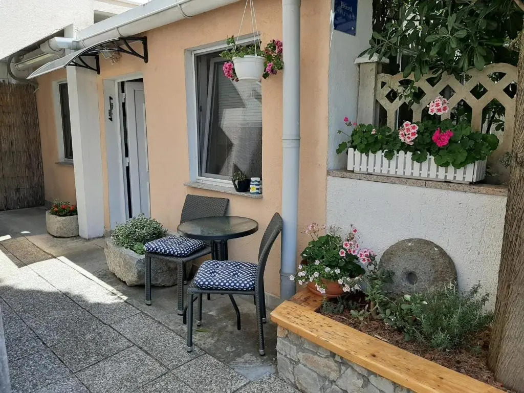 Studio , I.G.Kovačića 73 Punat