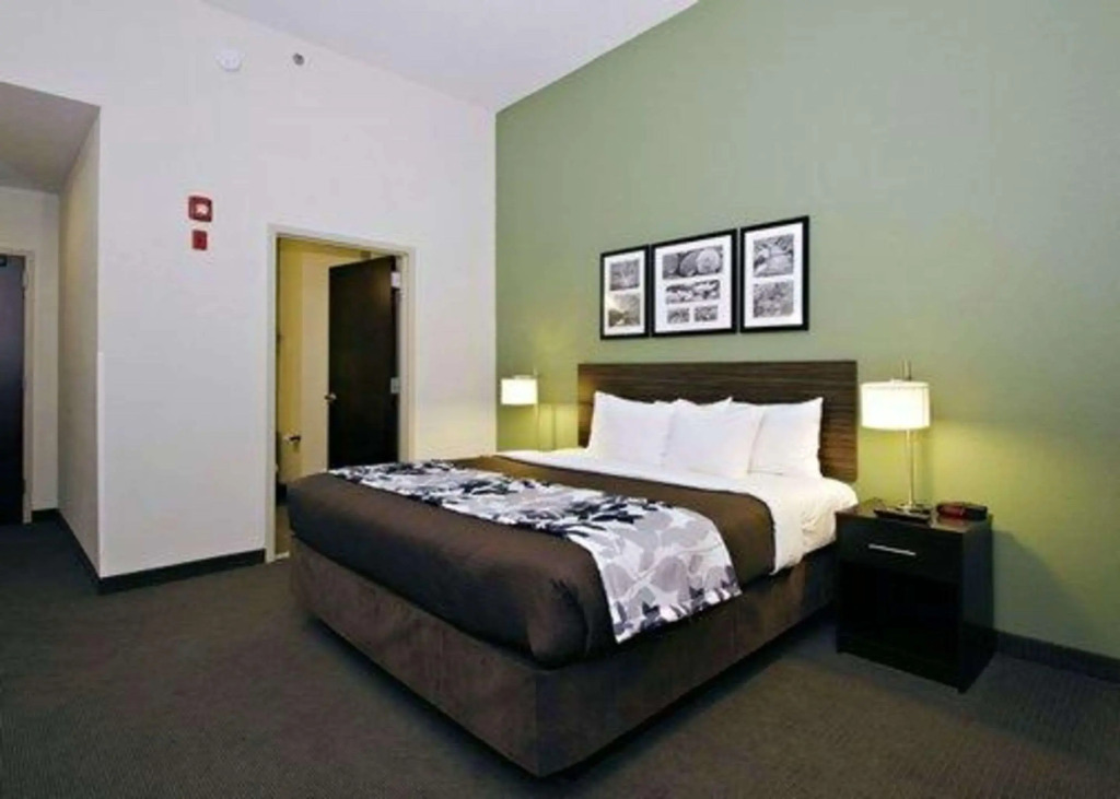 Sleep Inn & Suites Downtown Inner Harbor