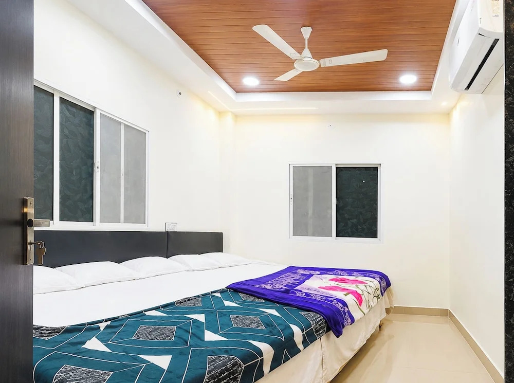 Hotel N Comfort Near Jyotirlinga Temple