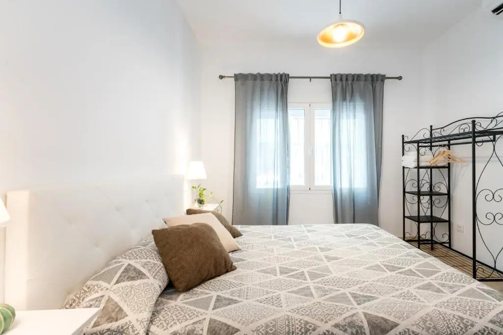PR PLAZA DE ESPAÑA Amplio Apartamento 5D 3B Aparcamiento Incluido