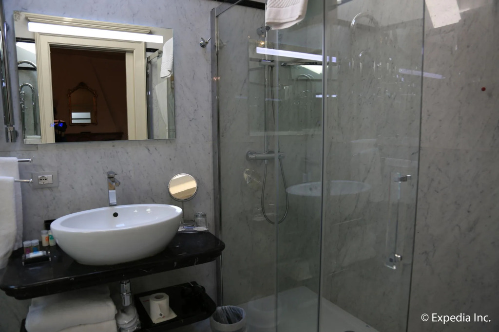 Hotel Santa Marta Suites