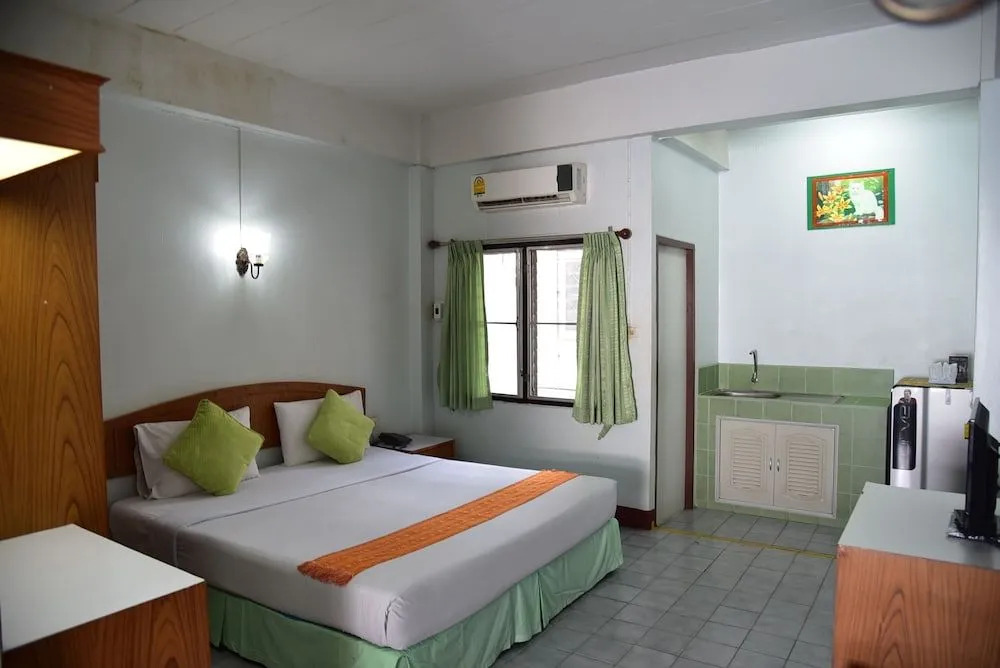 Dragon Serviced Apartment