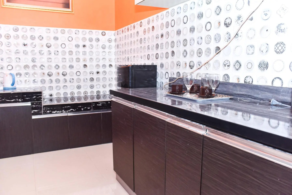 RedDoorz Syariah near Gelora Delta Sidoarjo 2
