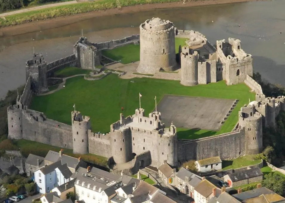 Cromwell Cottage, Pembroke