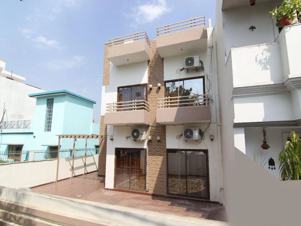 OYO Flagship 12365 CZ Inn